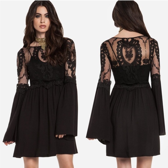 For Love And Lemons Dresses & Skirts - For Love and Lemons Isabella Dress